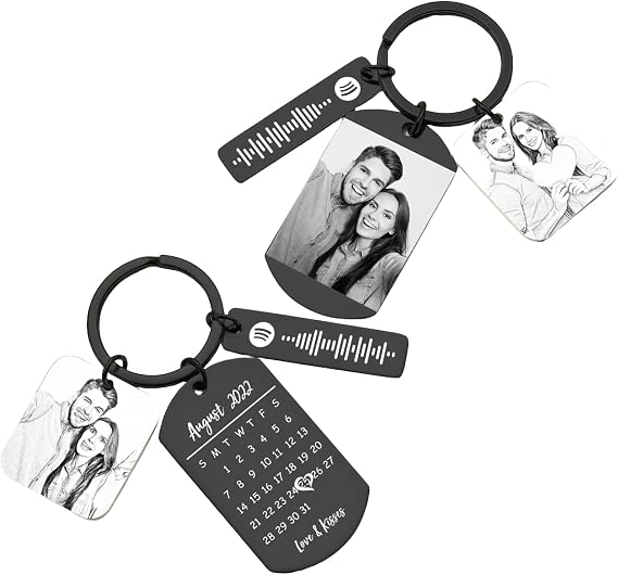 Personalised Spotify Keychain with Photo and NFC Code for Couples, Original and Romantic Gift, Unique Musical Accessory, Ideal for Valentine, Anniversary, Birthday and Surprise Gift
