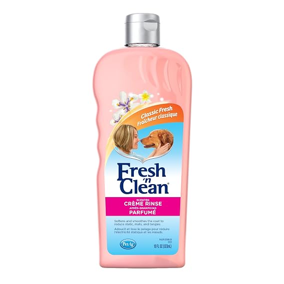 Pet-Ag Fresh n Clean Scented Creme Rinse Conditioner, Classic Fresh Scent - 18 oz - Reduces Mats and Tangles with Vitamin E & Aloe Vera - Strengthens & Repairs Coats - Soap Free
