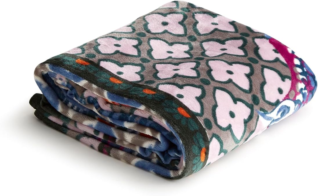 Vera Bradley Women's Fleece Throw Blanket Soft Plush Blanket for Couch, Bedroom & Home Decor