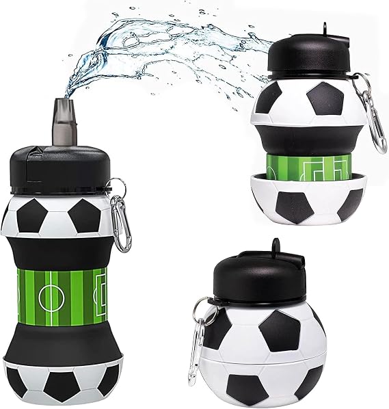 Xspring Katlanabilir su şişesi, BPA içermeyen silikon katlanabilir su şişesi, 550ml kapasiteli, karabinalı, futbol topu desenli, okul, kamp ve hediye fikirleri için pratik sus şişesis