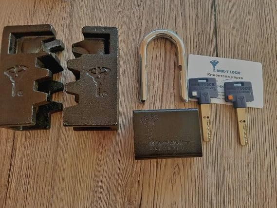 MUL-T-Lock C-10 /Interactive + / High Security Padlock with Hasp