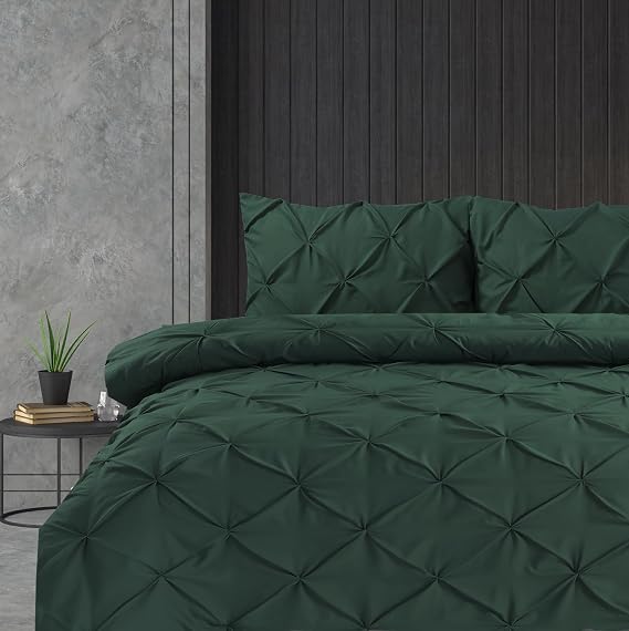 Linen Home Double Pintuck Duvet Cover Set Bottle Green Pinch Pleat Soft Microfibre Bed Quilt Cover with 2 Pillowcases, Easy Care Wrinkle Free Bedding Set of 3 Pcs (Bottle Green, Double)