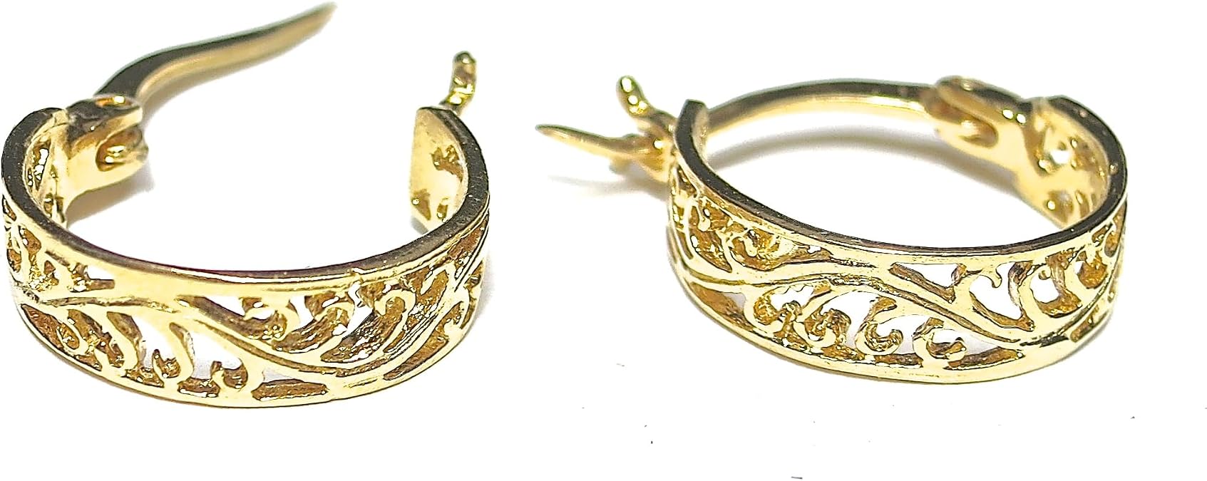 Small Gold Hoop earrings for women, Filigree Gold plating hoop earrings, Boho gold earrings, Huggie hoop earrings, Delicate victorian design hoop earrings