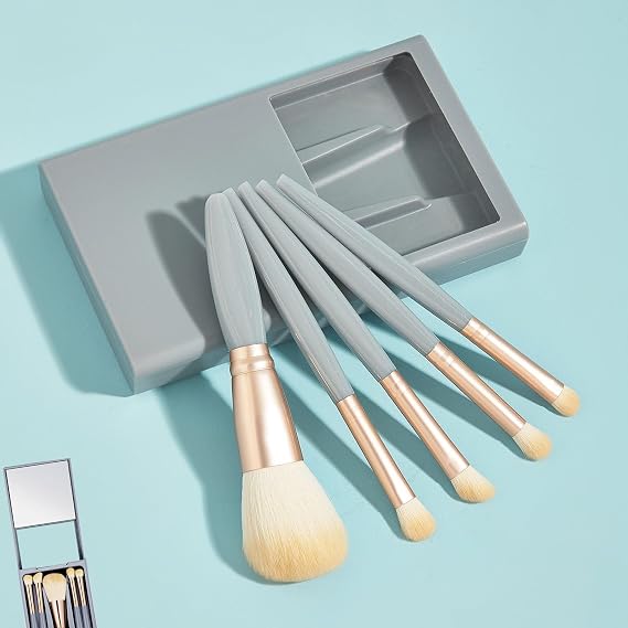 Easy-taken Travel Makeup Brush Set,Makeup Brushes Travel Set - Eyeshadow & Eye Shadow Brushes, Complete Function Cosmetic Brushes Kit (Blue)