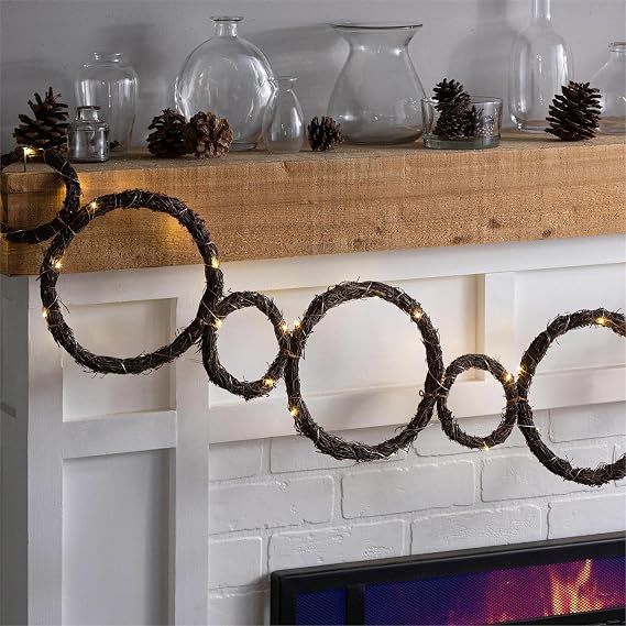 Lighted Grapevine Holiday Garland