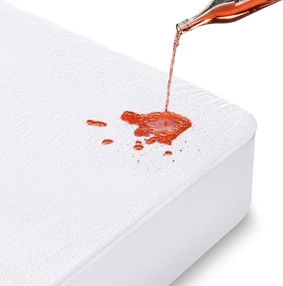 Utopia Bedding Waterproof Mattress Protector