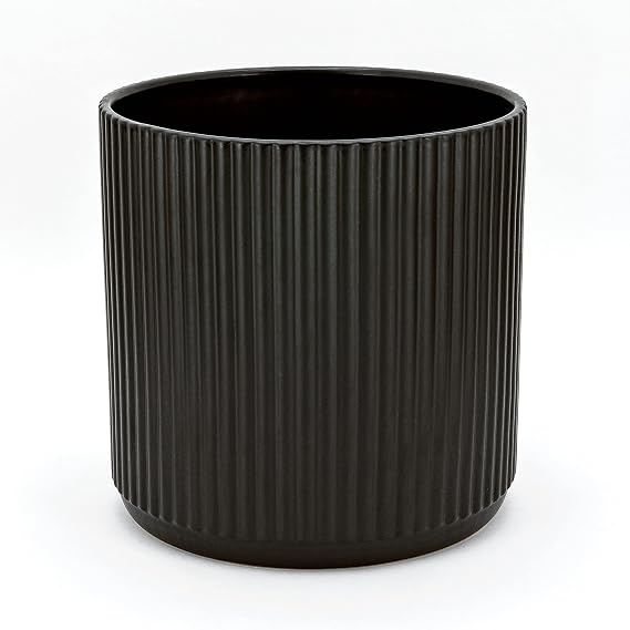Amazon Basics Fluted Ceramic House Round Planter, 20.3 cm, Black