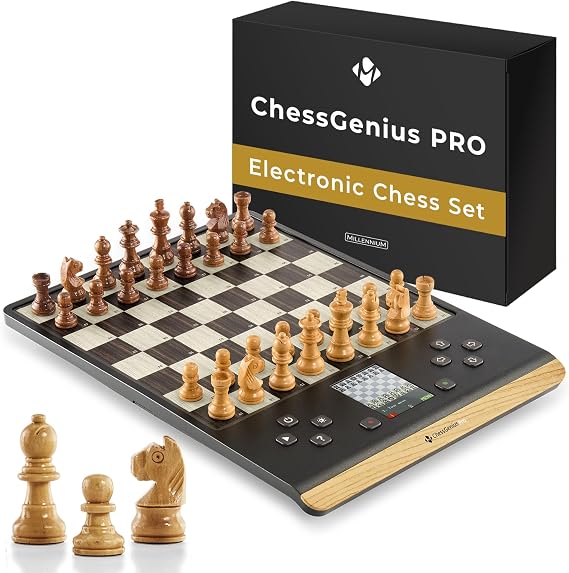 MILLENNIUM ChessGenius Pro Wood Edition chess computer - Elegant wooden look with real wooden pieces, user-friendly operation, mobile and versatile, ideal for hobby players with AI learning functions